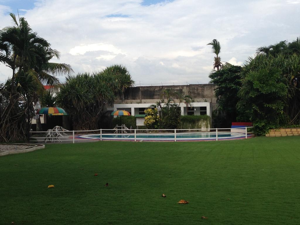 Harbor Lights Hotel And Restaurant Cagayan de Oro Ngoại thất bức ảnh